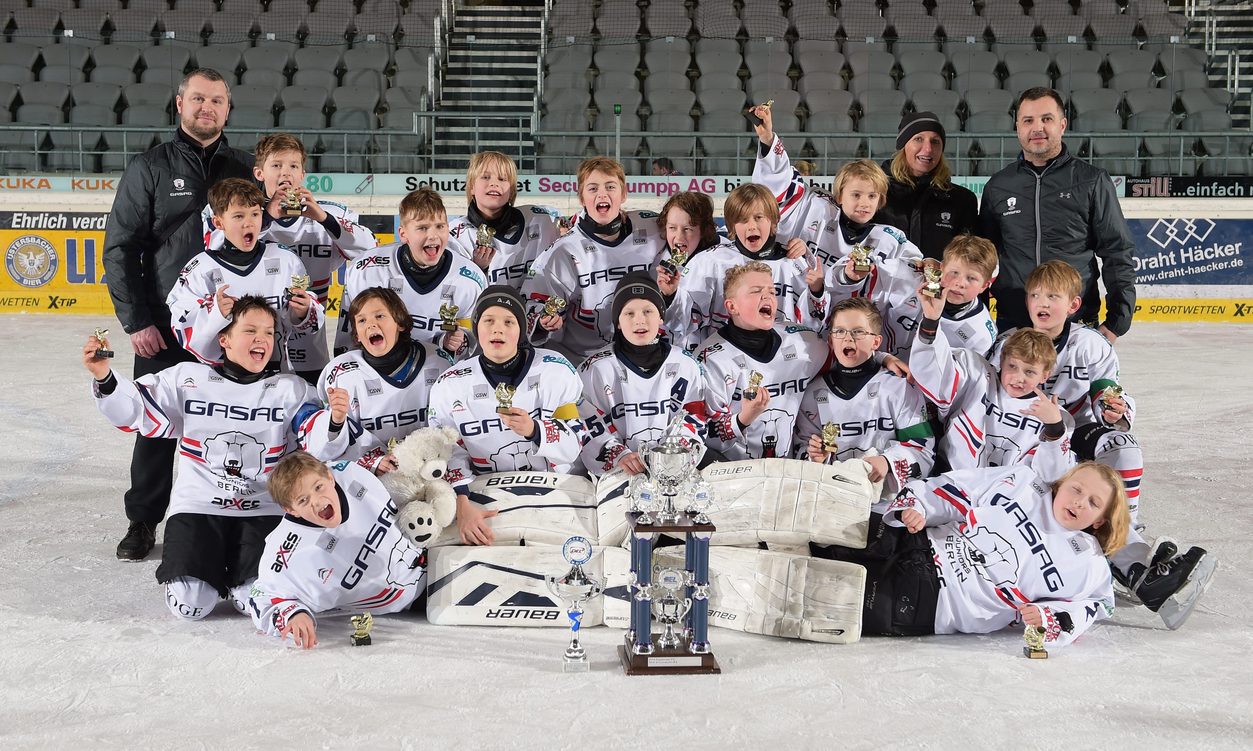 Eisbären Juniors gewinnen erstmals DEL Bambini Cup