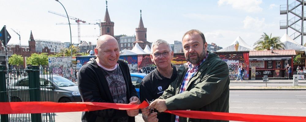 Eisbären und Fans übernehmen Gelände für neuen Fantreff