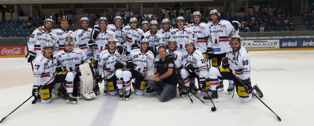 Eisbären gewinnen Müller's Fanshop-Cup 2016 durch 2:1 im Finale